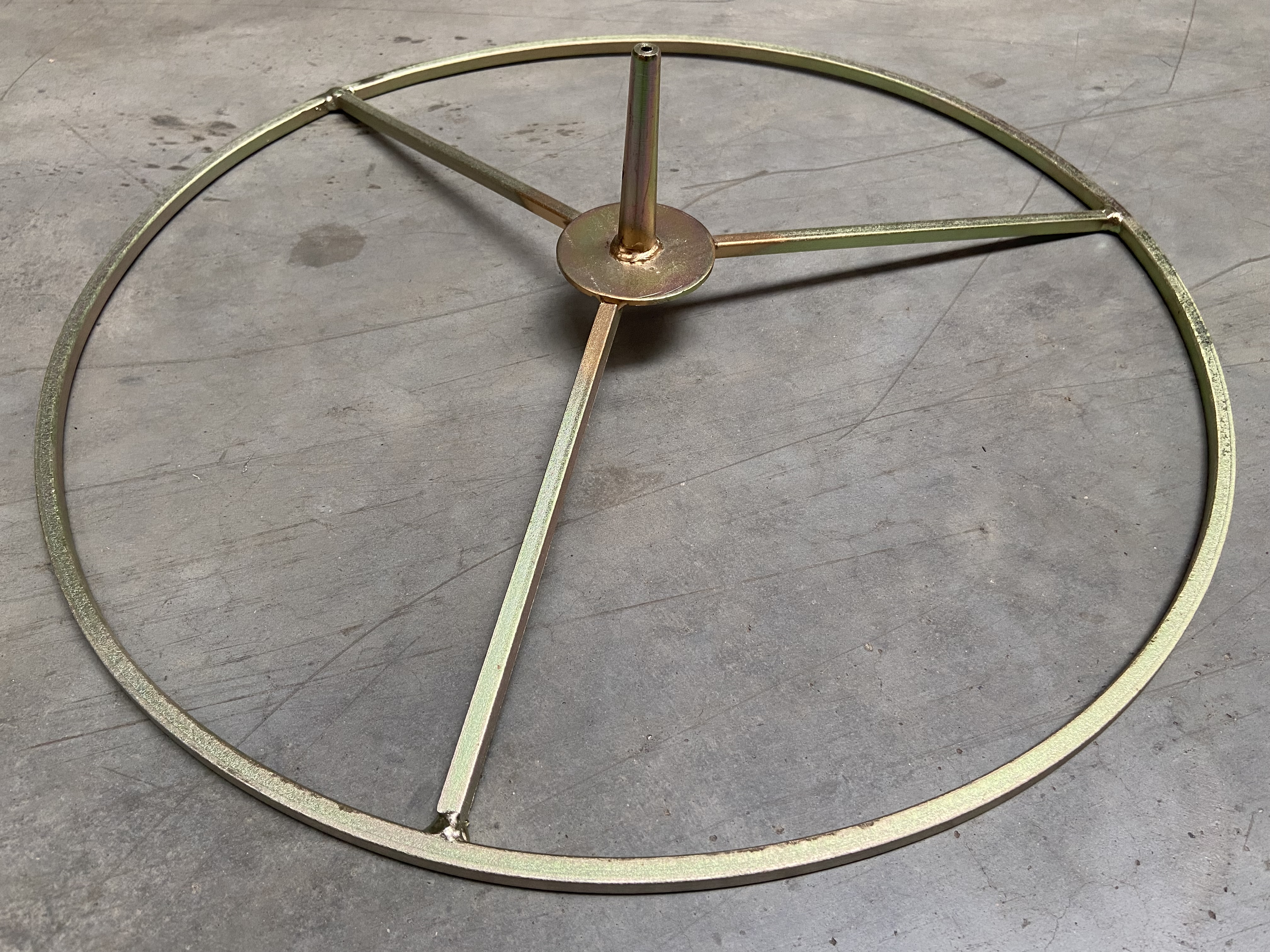 CLEARANCE ITEM Ring stand (39 cm), yellow galvanised