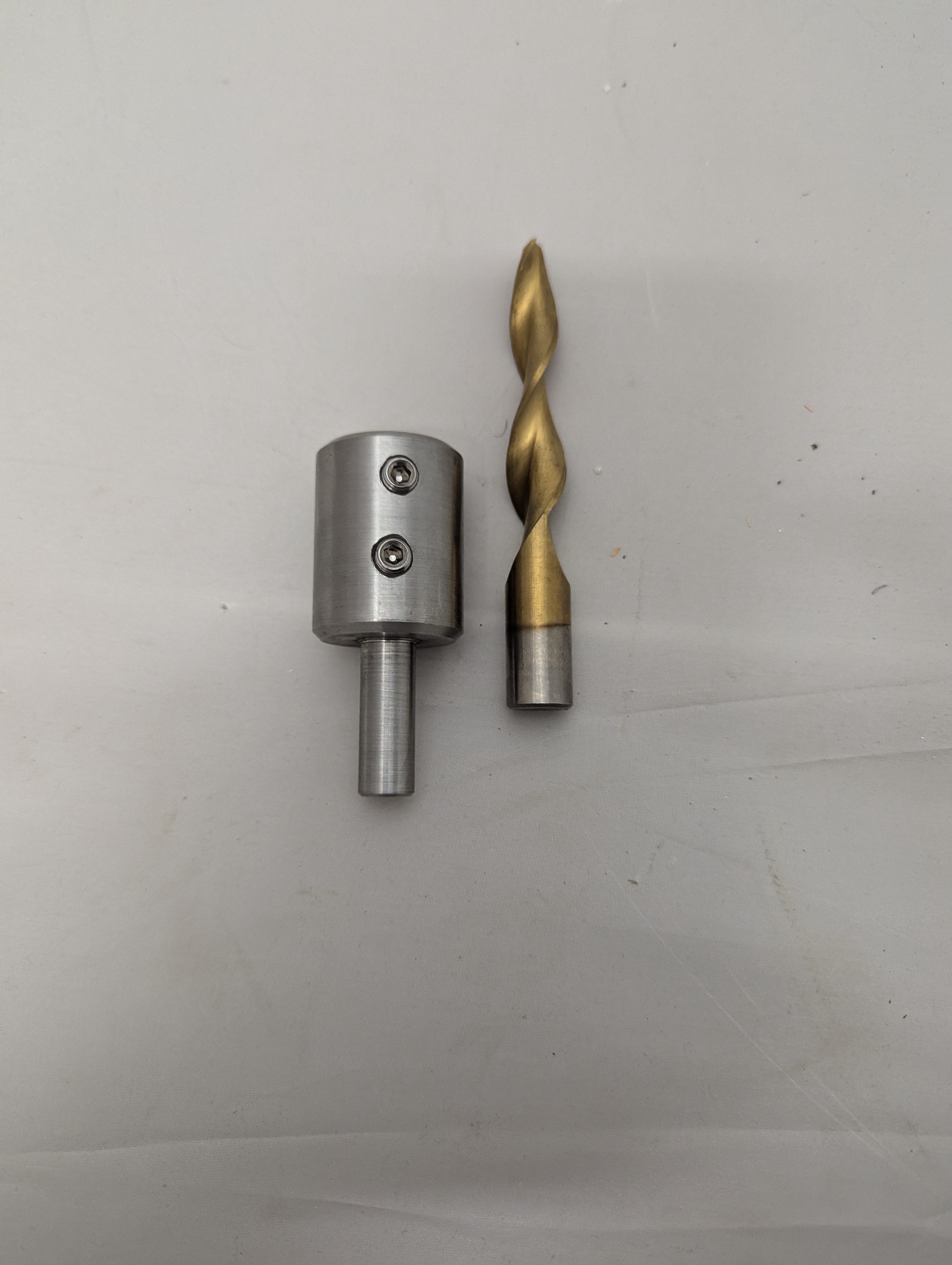 Drill chuck adapter 16 to 12 mm